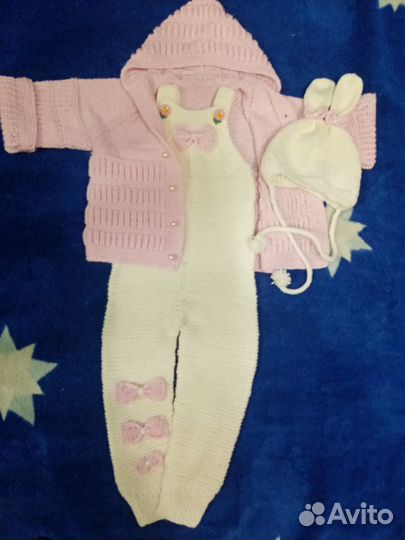 Вязаный комплект для девочки
