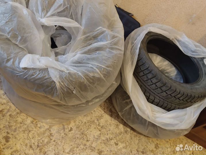 Matador MPS 500 Sibir Ice Van 215/55 R16