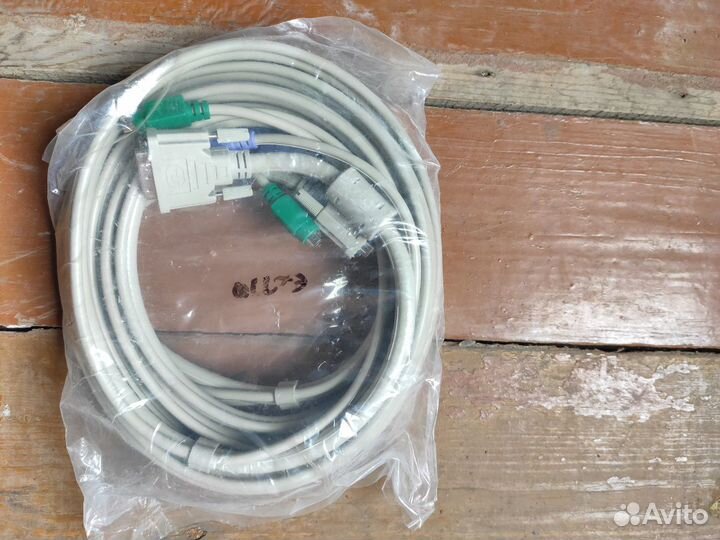 KVM переключатель+ кабель 3м к нему