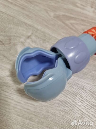 Дуга с игрушками