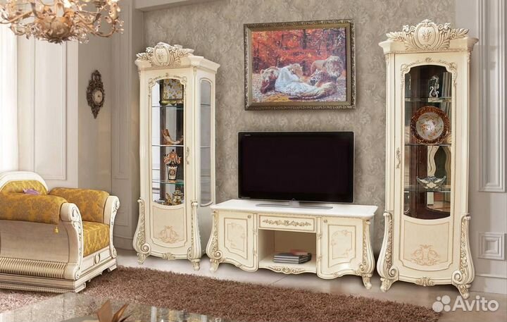 Тумба под тв в стиле барокко