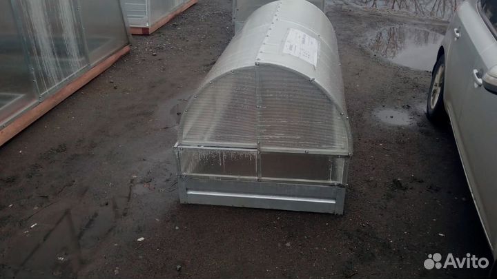 Парник из поликарбоната
