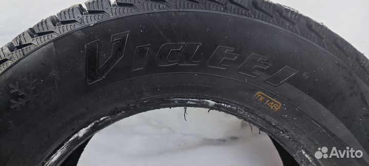 Viatti Brina Nordico V-522 205/65 R15 94T