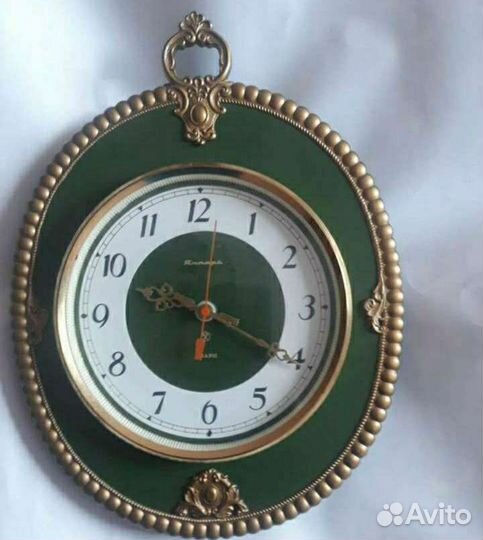 Часы настенные СССР янтарь