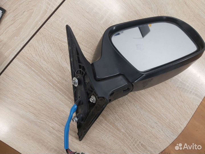 Зеркало subaru legacy BL5 2008год