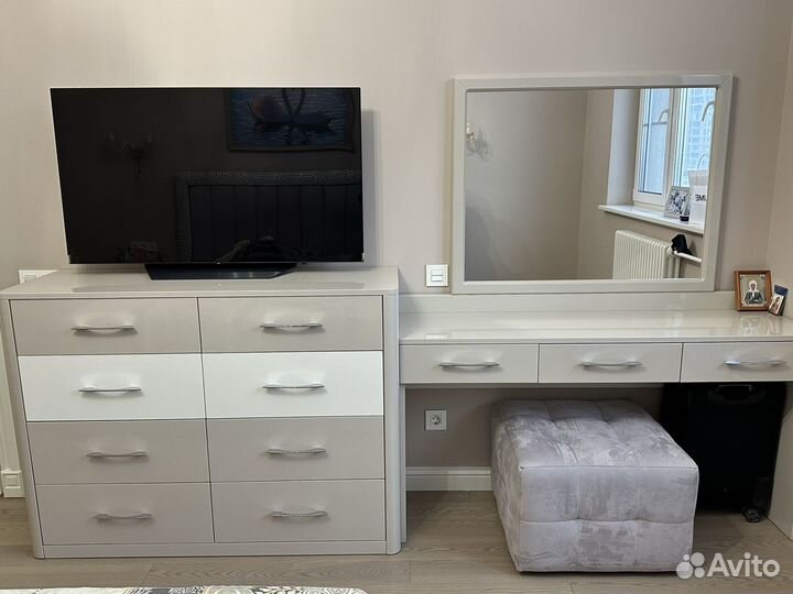 Шкаф шифоньер