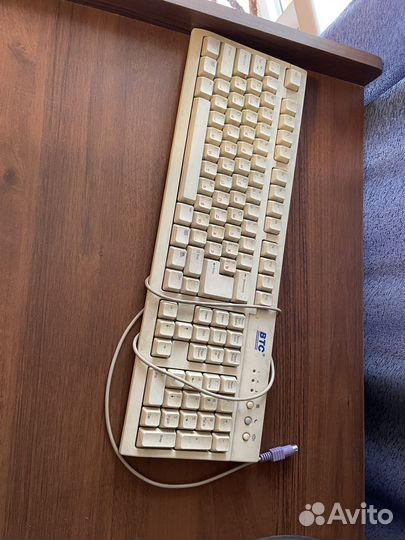 Проводная клавиатура