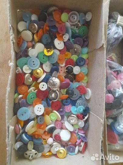Пуговицы