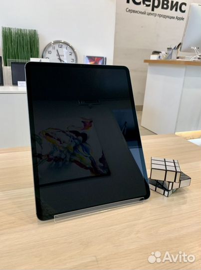 iPad Pro 12.9” 4-го поколения 128gb SG WiFi + 4G