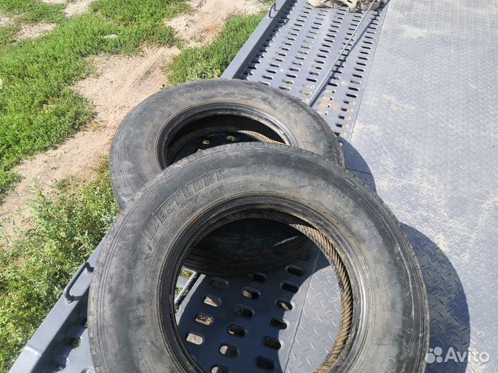 Шина на грузовой авто