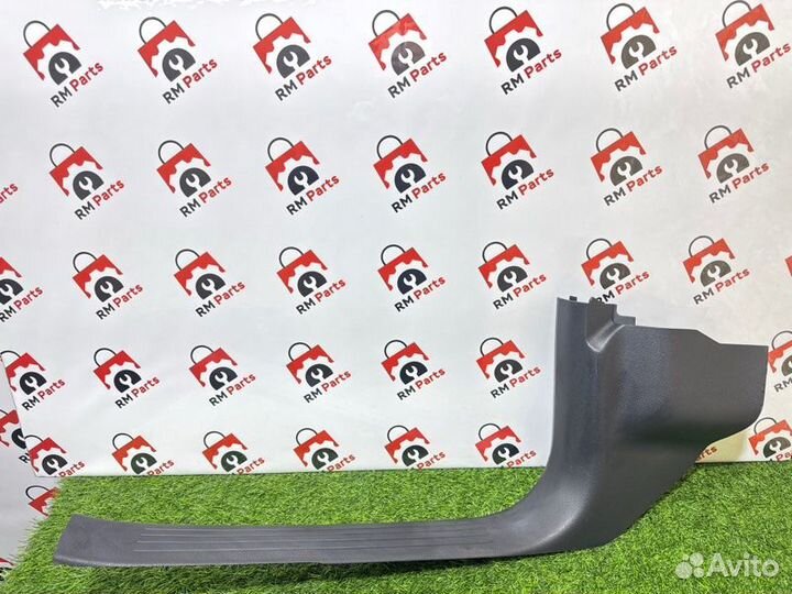 Накладка на порог салона левая Mercedes Gle 167