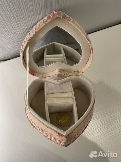 Шкатулка для украшений