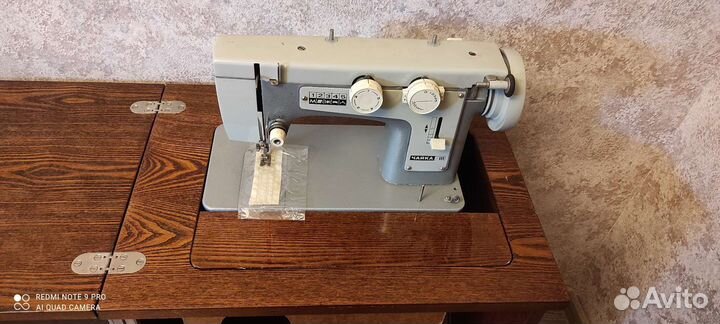 Швейная машинка