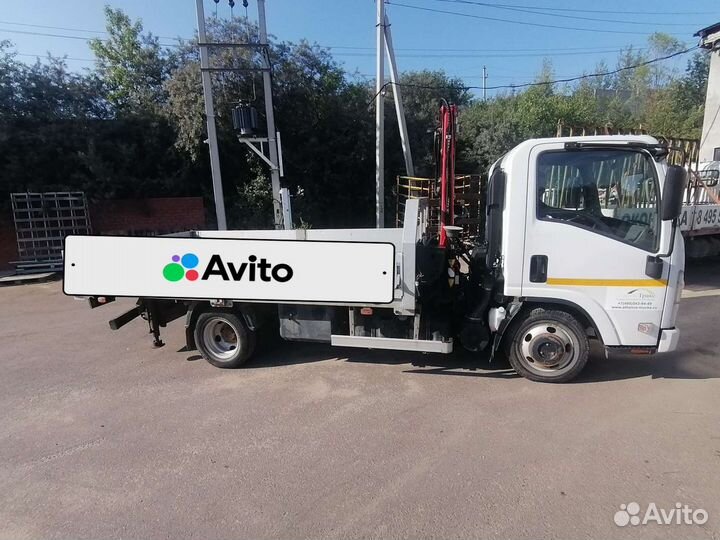 Isuzu Elf (N-series) с КМУ, 2016