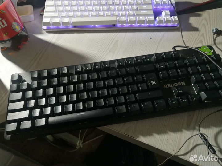 Игровая клавиатура Defender Reborn механическая