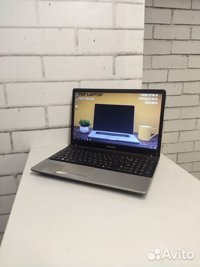 Надежный ноутбук Samsung/Core i5/520MX