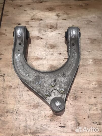 Рычаг верхний Mercedes w211
