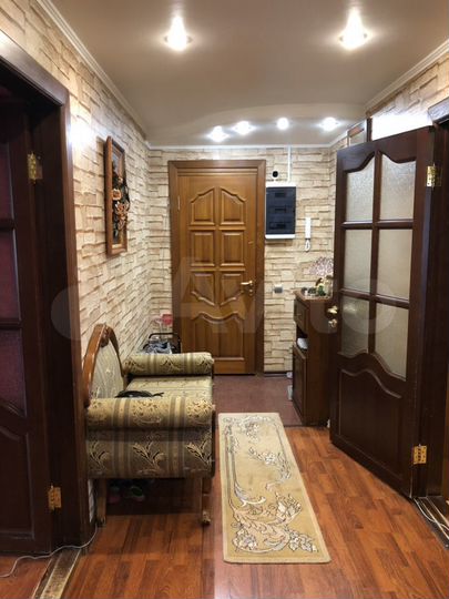 4-к. квартира, 107 м², 3/6 эт.