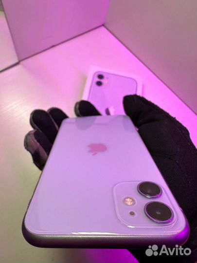 iPhone 11, 64 ГБ