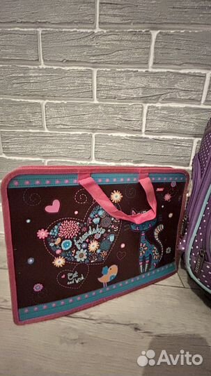 Школьный рюкзак и сумка