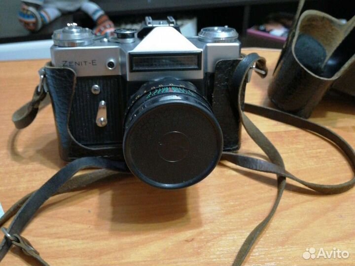 Плёночный фотоаппарат zenit-E