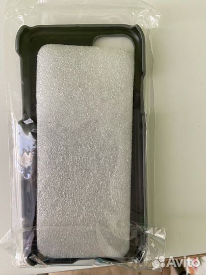 Чехол на iPhone 11