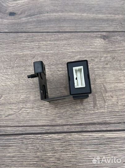 Блок управления камерой Nissan Primera 1.8