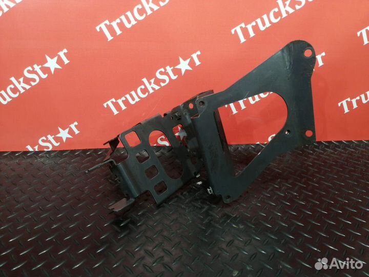 Кронштейн бака AdBlue Volvo FH