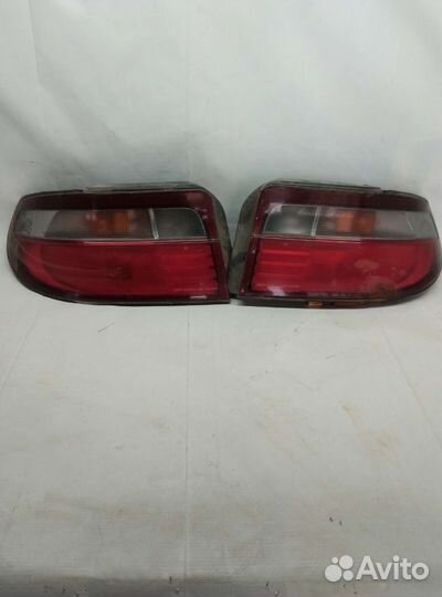 Фонари задние Toyota Carina 190