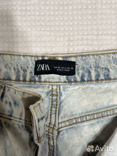 Джинсы Zara mom jeans широкие, удобные