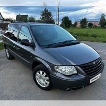 Chrysler Grand Voyager 2.5 MT, 2004, 377 000 км, с пробегом, цена 900 000 руб.