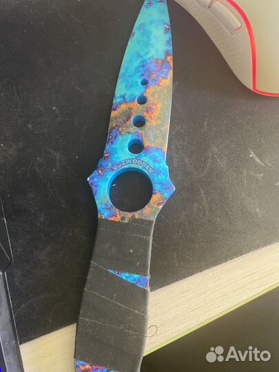 Нож из дерева