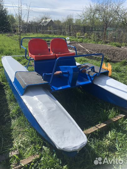 Катамаран Янтарь