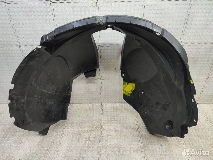 Подкрылок передний левый Nissan Terrano D10 2014