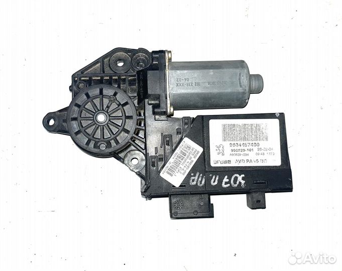 Моторчик стеклоподъемника Peugeot 307