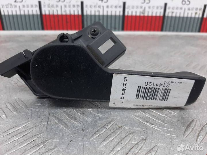 Крюк капота seat Ibiza 3 2004 1J1823533C
