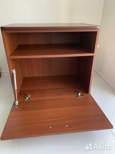 Тумба на колесиках