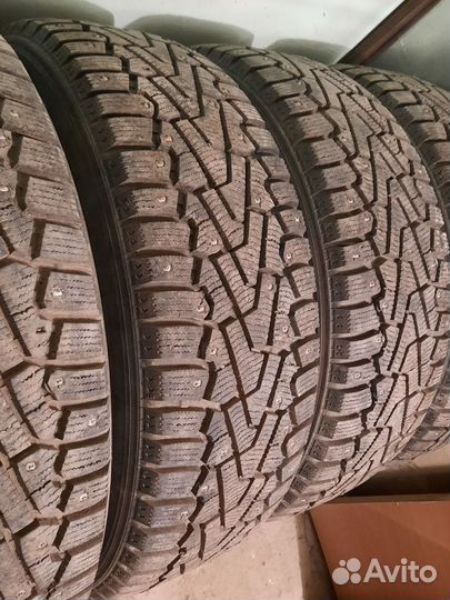 Pirelli Ice Zero 215/65 R17 103