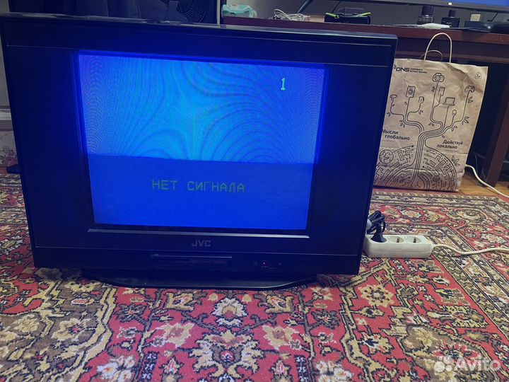 Телевизор JVC