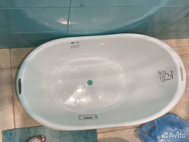 Детское сидение,горка и ванна для купания