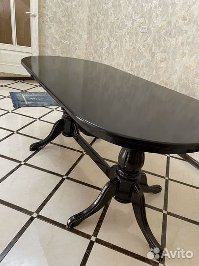 Кухонный стол