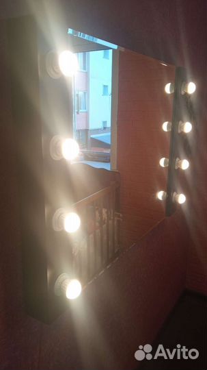 Зеркало с подсветкой