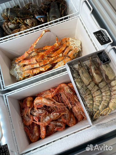 Икра, раки, лобстеры, устрицы, строганина