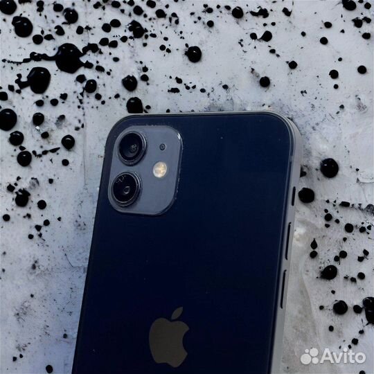 iPhone 12, 64 ГБ