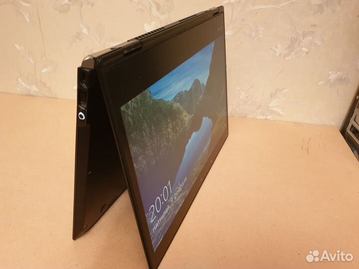 Ультрабук планшет Toshiba Portege Dynabook X20W-D