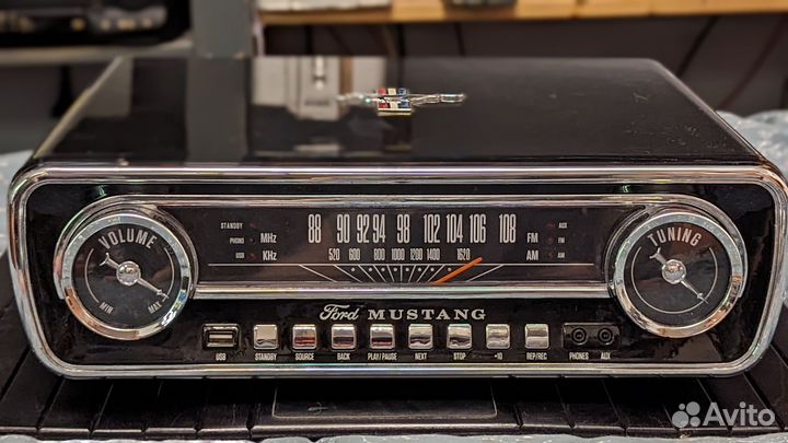 Виниловый проигрыватель ION mustang LP