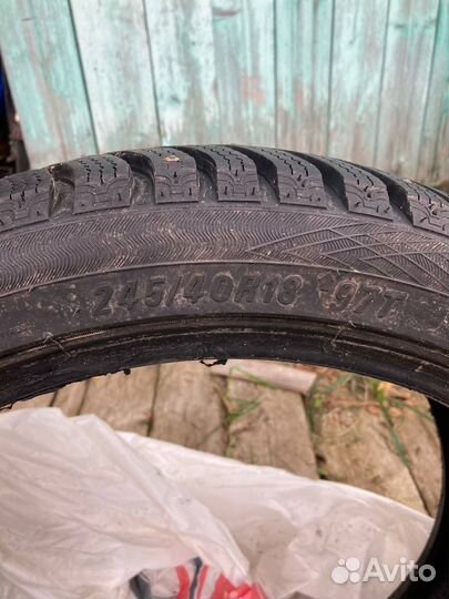 Maxxis NP5 Premitra Ice Nord 245/40 R18 97T