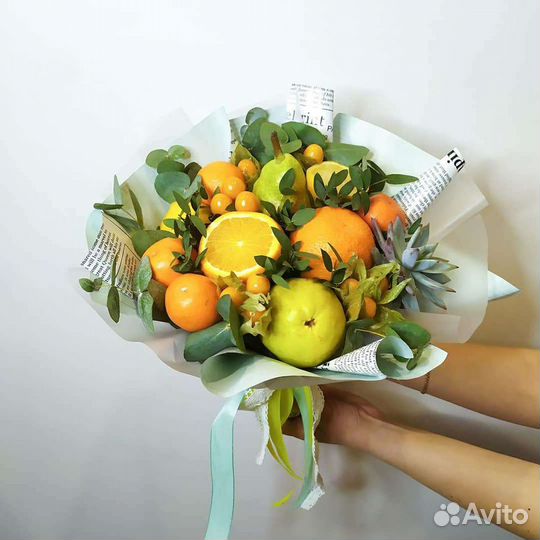 Композиции из фруктов