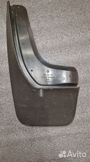 Брызговик WV polo задний левый