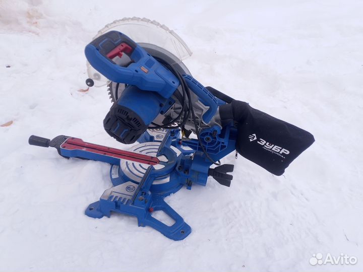 Торцовочная пила с протяжкой бу